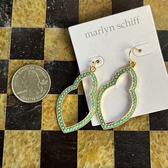 Marlyn Schiff - Dangle Gold with Sea Green Gemstones | Spade shape Earrings - Picture 3 of 5